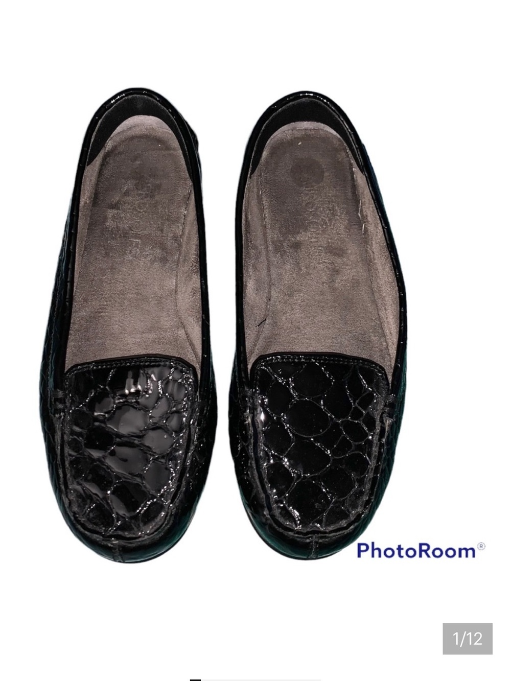 AEROSOLES Nu Day Embossed Leather Flats Loafers - Size 5.5